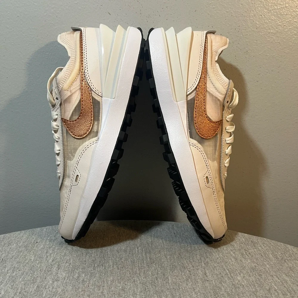 Nike Waffle One ESS Light Soft Pink Athletic Women’s Shoe Size 8 FB1298-600​​​​